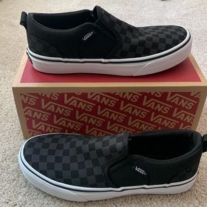 Vans Asher Slip On Shoes Youth Size 4.5, NWT.